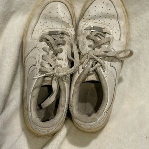 Nike Kids Air Force Ones 6Y